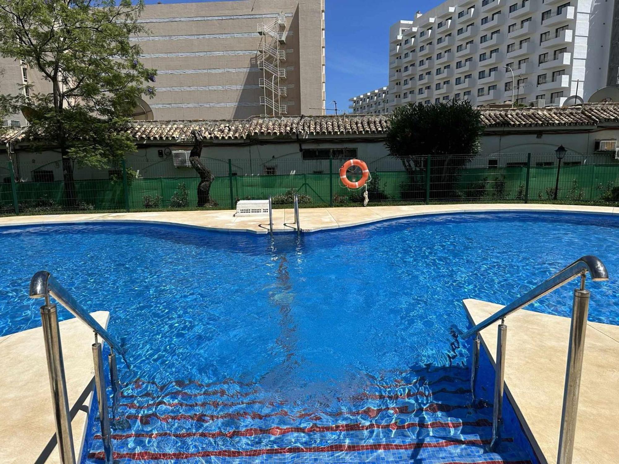 טורמולינוס Apartamento La Carihuela A 2 Minutos De La Playa מראה חיצוני תמונה