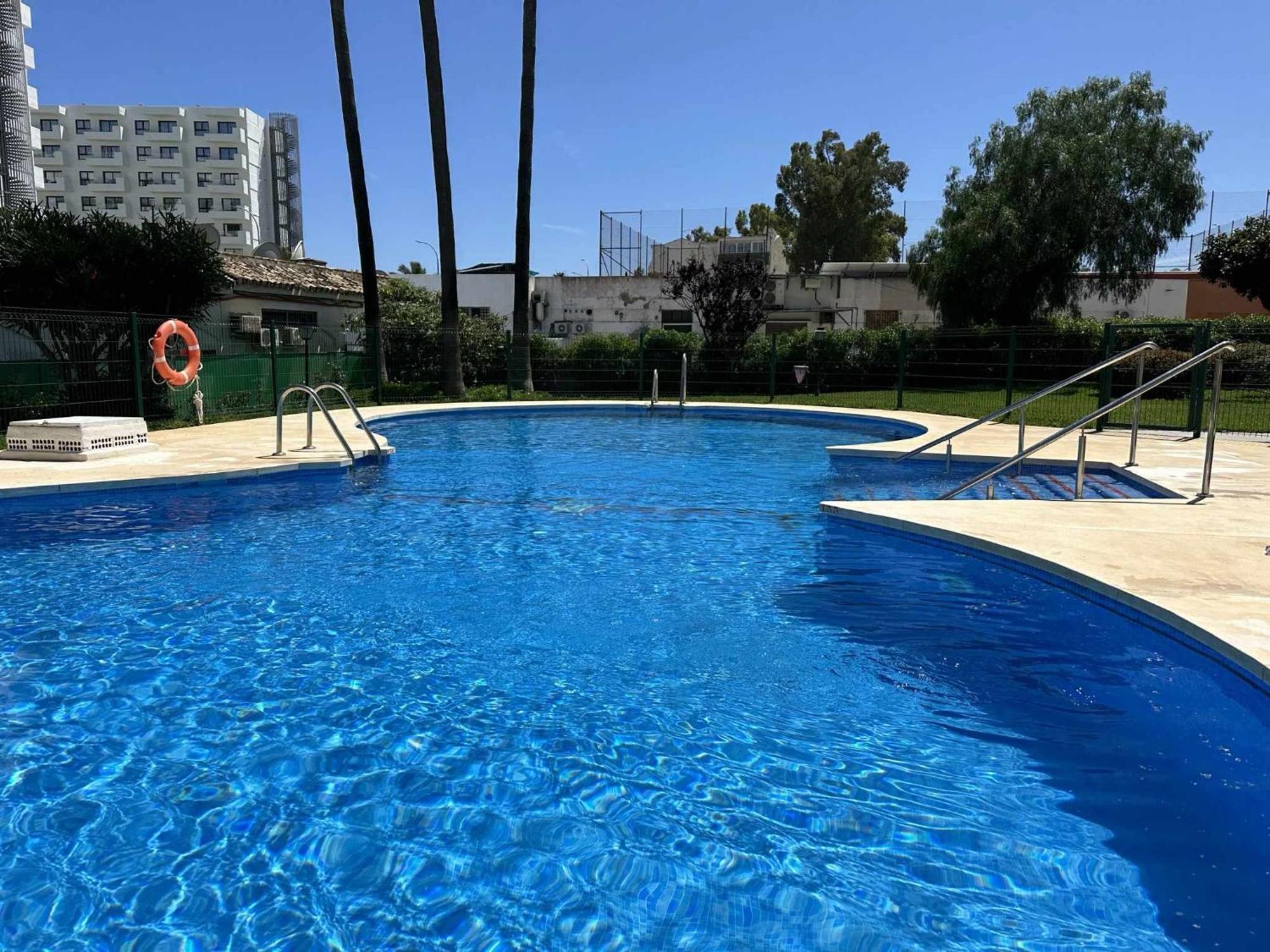טורמולינוס Apartamento La Carihuela A 2 Minutos De La Playa מראה חיצוני תמונה