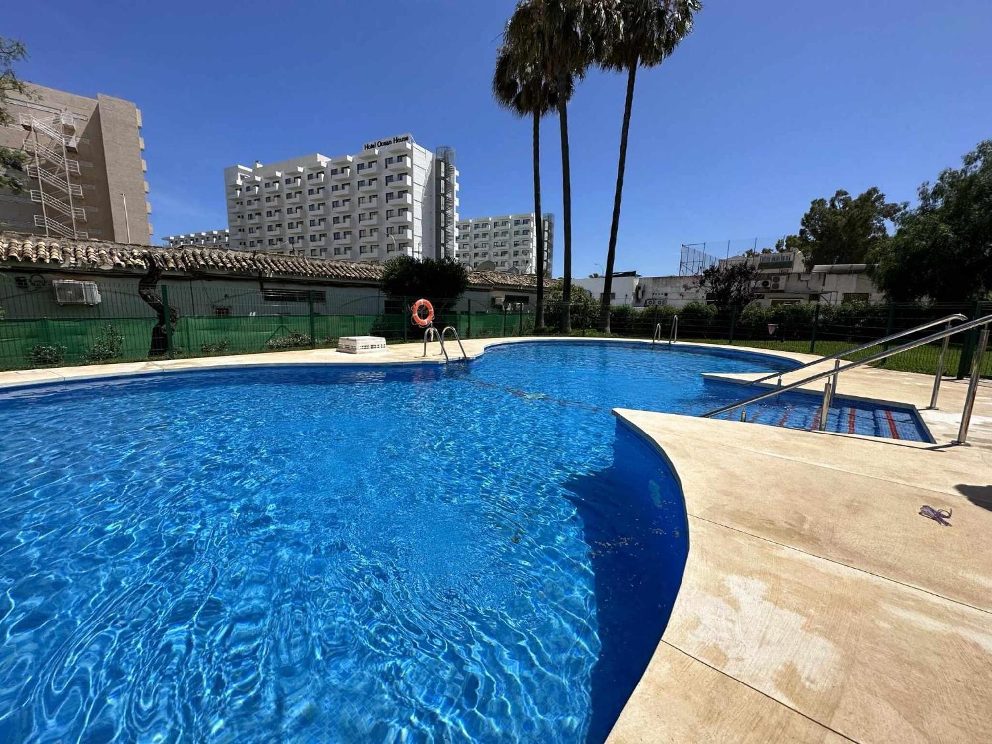 טורמולינוס Apartamento La Carihuela A 2 Minutos De La Playa מראה חיצוני תמונה